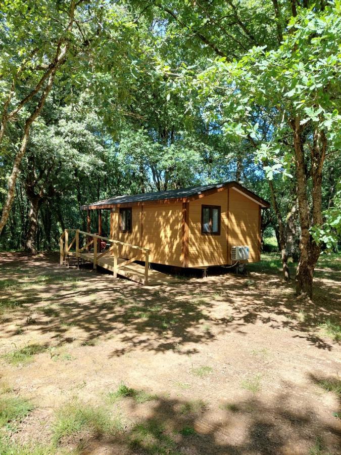 Camping Vila De Sarria Exterior photo