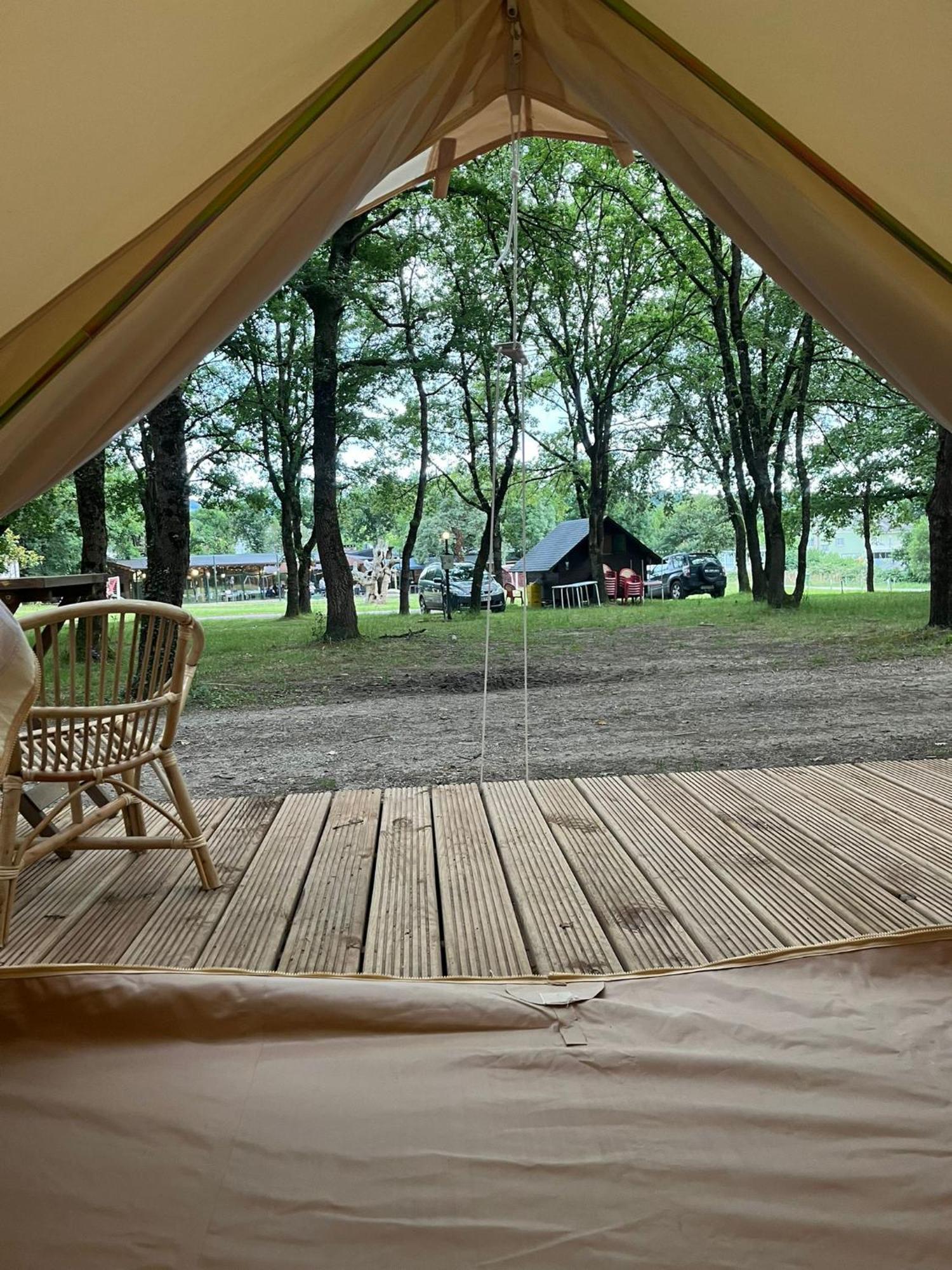 Camping Vila De Sarria Exterior photo